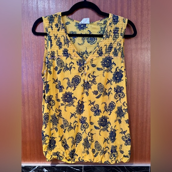 2/$15 - Yellow Floral Smocked Tank Top - Size M - Picture 3 of 8